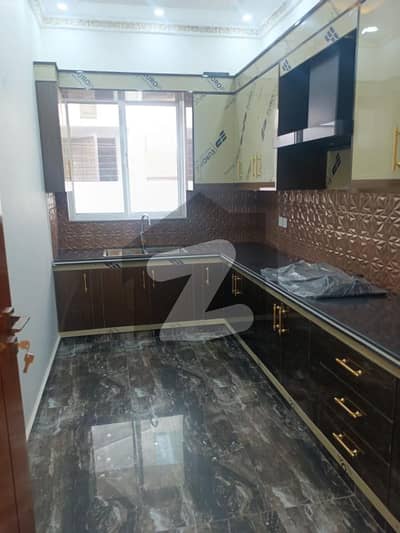 10 Marla Brand New House For Sale