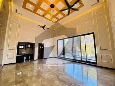 ای ۔ 7 اسلام آباد میں 6 کمروں کا 2 کنال مکان 73.0 کروڑ میں برائے فروخت۔