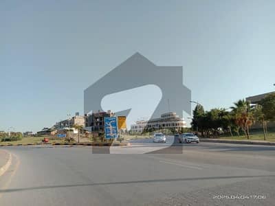 3 Side Open, Street Corner, Next To Roots