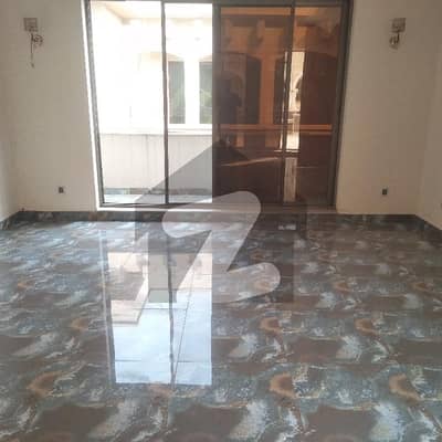 DHA phase 4 1kanal modran dizain upar potion for rent