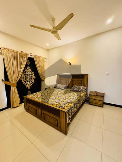 ڈی ۔ 12/4 ڈی ۔ 12,اسلام آباد میں 3 کمروں کا 4 مرلہ مکان 3.9 کروڑ میں برائے فروخت۔