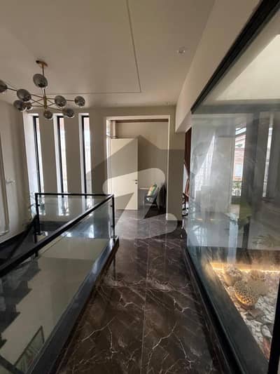 پارک ویو سٹی لاہور میں 3 کمروں کا 10 مرلہ بالائی پورشن 82.0 ہزار میں کرایہ پر دستیاب ہے۔