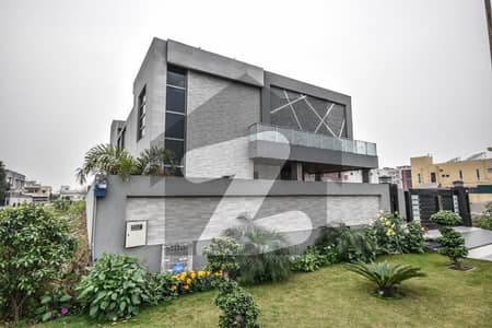 One Kanal Slightly Used Ultra Modern Design Well Maintained Owner Build Bungalow For Sale At Prime Location Of DHA Lahore Near To Park Masjid & Commercial Market