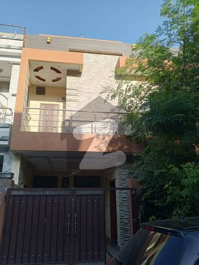 ڈریم گارڈنز فیز 1 ۔ بلاک سی ڈریم گارڈنز فیز 1,ڈریم گارڈنز,ڈیفینس روڈ,لاہور میں 4 کمروں کا 5 مرلہ مکان 2.25 کروڑ میں برائے فروخت۔