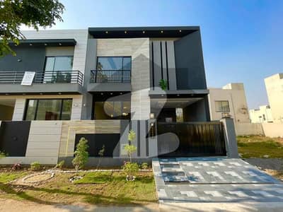5 MARLA BRAND NEW MODERN DESIGN HOUSE FOR SALE IN DHA PHASE 9 TOWN 5 MARLA BRAND NEW MODERN DESIGN HOUSE FOR SALE IN DHA PHASE 9 TOWN