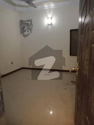 گلستانِِ جوہر ۔ بلاک 3 گلستانِ جوہر,کراچی میں 2 کمروں کا 5 مرلہ زیریں پورشن 55.0 ہزار میں کرایہ پر دستیاب ہے۔