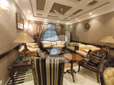 ڈی ایچ اے فیز 6 - بلاک ڈی فیز 6,ڈیفنس (ڈی ایچ اے),لاہور میں 3 کمروں کا 7 مرلہ مکان 4.25 کروڑ میں برائے فروخت۔