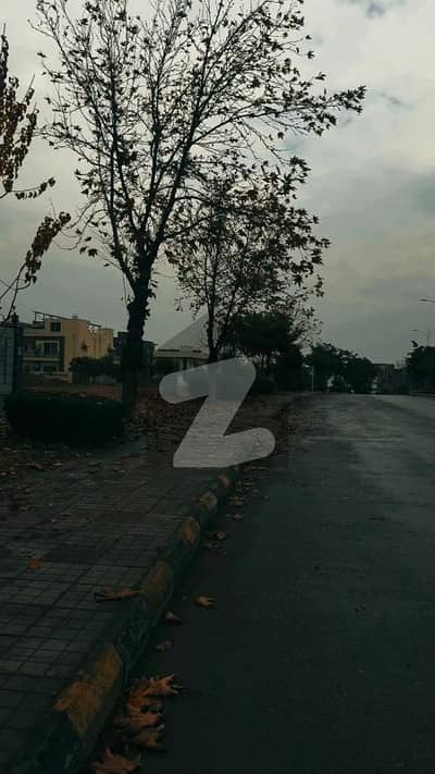 1 Kanal Developed Possession Plot For Sale In Block B, Gulberg Residencia Islamabad