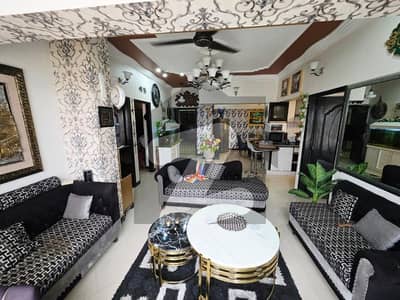 گلستانِِ جوہر ۔ بلاک 7 گلستانِ جوہر,کراچی میں 3 کمروں کا 7 مرلہ فلیٹ 1.9 کروڑ میں برائے فروخت۔