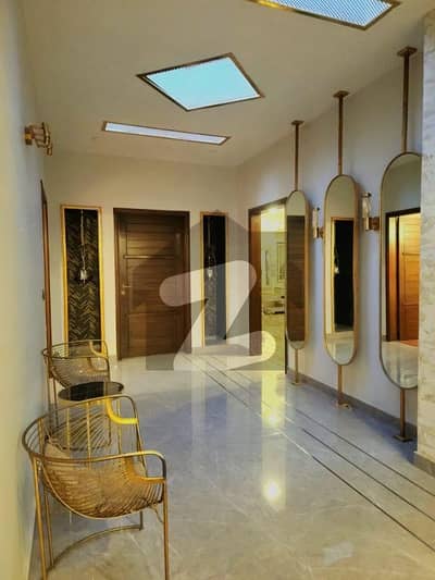 1000 Yards Bungalow Fully Furnished