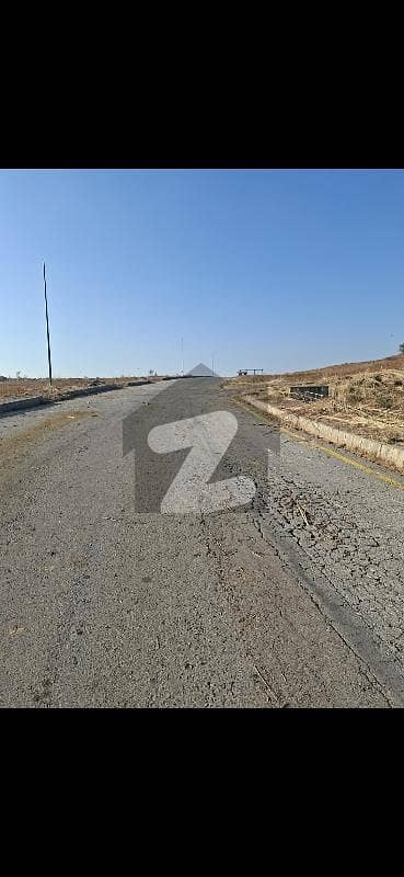 بحریہ ٹاؤن فیز 8 ۔ سیکٹر ایف - 4 بحریہ ٹاؤن فیز 8,بحریہ ٹاؤن راولپنڈی,راولپنڈی میں 1 کنال رہائشی پلاٹ 92.0 لاکھ میں برائے فروخت۔