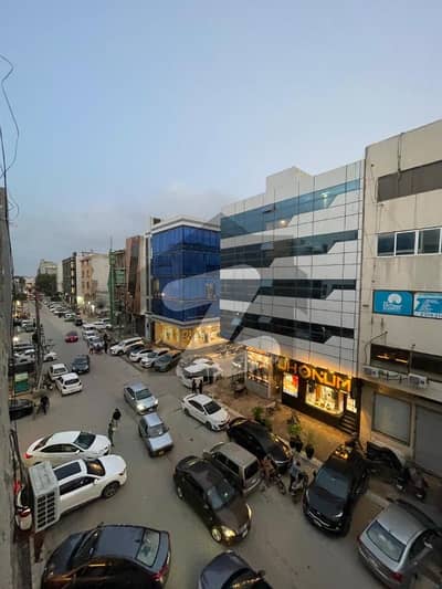 FULLY RENOVATED 2-BEDROOM APARTMENT WITH MEZZANINE