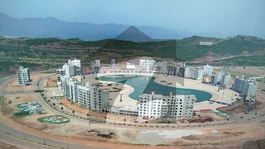 پارک ویو سٹی اسلام آباد میں 8 مرلہ کمرشل پلاٹ 12.5 کروڑ میں برائے فروخت۔