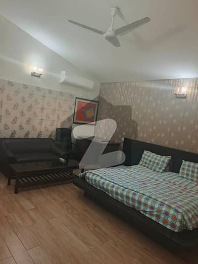 ڈی ایچ اے فیز 5 ڈی ایچ اے ڈیفینس,کراچی میں 6 کمروں کا 2 کنال مکان 22.0 کروڑ میں برائے فروخت۔