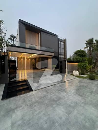 ٹاپ سٹی 1 اسلام آباد میں 8 کمروں کا 1 کنال مکان 7.2 کروڑ میں برائے فروخت۔