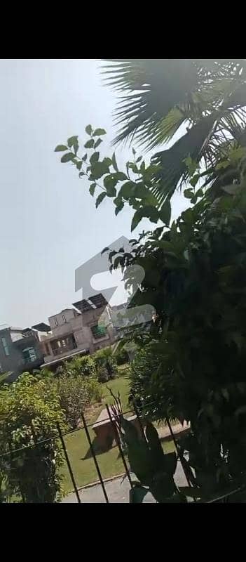 واپڈا ٹاؤن فیز 1 - بلاک جے2 واپڈا ٹاؤن فیز 1,واپڈا ٹاؤن,لاہور میں 6 کمروں کا 10 مرلہ مکان 3.7 کروڑ میں برائے فروخت۔