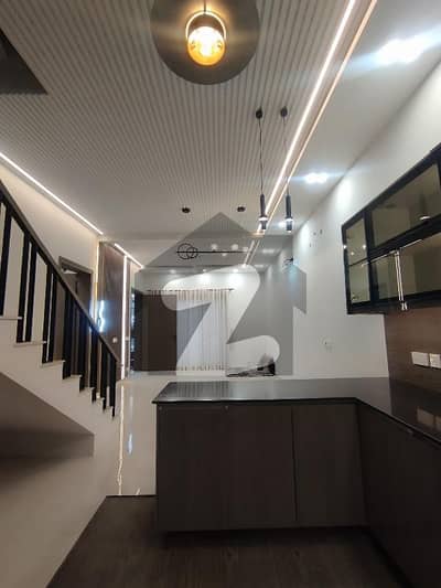 بحریہ انکلیو - سیکٹر ایچ بحریہ انکلیو,بحریہ ٹاؤن,اسلام آباد میں 3 کمروں کا 5 مرلہ مکان 90.0 ہزار میں کرایہ پر دستیاب ہے۔ بحریہ انکلیو - سیکٹر ایچ بحریہ انکلیو,بحریہ ٹاؤن,اسلام آباد میں 3 کمروں کا 5 مرلہ مکان 90.0 ہزار میں کرایہ پر دستیاب ہے۔