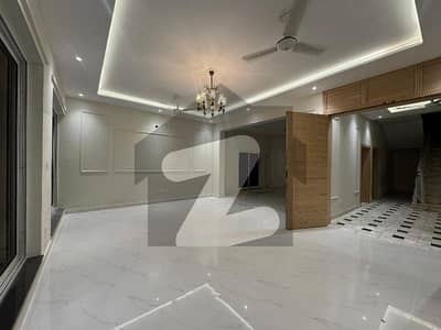 Beautiful Prime 3 Bedroom Upper Portion For Rent In F-10 Separate Gate VIP Street & Close-End Location