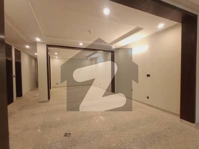Beautiful elegant 3 Bedroom Upper Portion for Rent in F-10 Islamabad Prime VIP Location Close-End Street