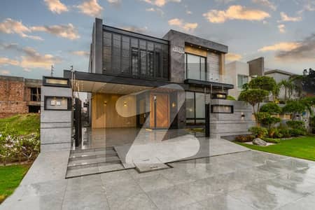 Ultra Top Notch 1 Kanal Brand New Modern House | Top Location | 100% Original Deal