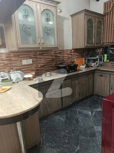 FOR SALE HOUSE 10 MARLA TRIPLE STORY MARBLE WOOD WORK BEAUTIFUL HOUSE TOP LOCATION GOOD INVESTMENT TIME MAIN COLLEGE ROAD NEAR GONDAL CHOWK TOWNSHIP LAHORE