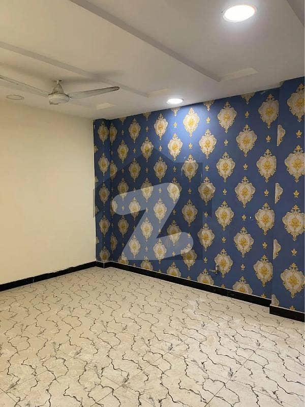 سوان گارڈن اسلام آباد میں 3 کمروں کا 10 مرلہ زیریں پورشن 63.0 ہزار میں کرایہ پر دستیاب ہے۔ سوان گارڈن اسلام آباد میں 3 کمروں کا 10 مرلہ زیریں پورشن 63.0 ہزار میں کرایہ پر دستیاب ہے۔