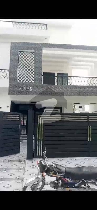 سٹی ہاؤسنگ سوسائٹی - بلاک بی سٹی ہاؤسنگ سوسائٹی,سیالکوٹ میں 5 کمروں کا 10 مرلہ مکان 85.0 ہزار میں کرایہ پر دستیاب ہے۔ سٹی ہاؤسنگ سوسائٹی - بلاک بی سٹی ہاؤسنگ سوسائٹی,سیالکوٹ میں 5 کمروں کا 10 مرلہ مکان 85.0 ہزار میں کرایہ پر دستیاب ہے۔