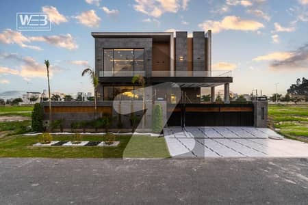 1 Kanal House FOR SALE Nearby Park in DHA Phase 7 HOT Location