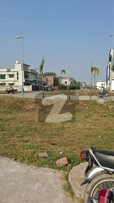 Three Marla Commercial Plot For Sale