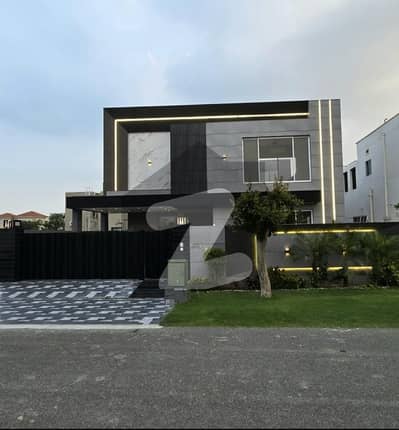 20 MARLA ELEGANT AND FULLY MAINTAINED SUPER HOT LOCATED BUNGALOW IS AVAILABLE IN THE BEST BLOCK OF DHA LAHORE.