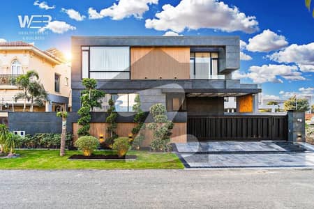 ڈی ایچ اے فیز 6 - بلاک کے فیز 6,ڈیفنس (ڈی ایچ اے),لاہور میں 5 کمروں کا 1 کنال مکان 8.0 کروڑ میں برائے فروخت۔