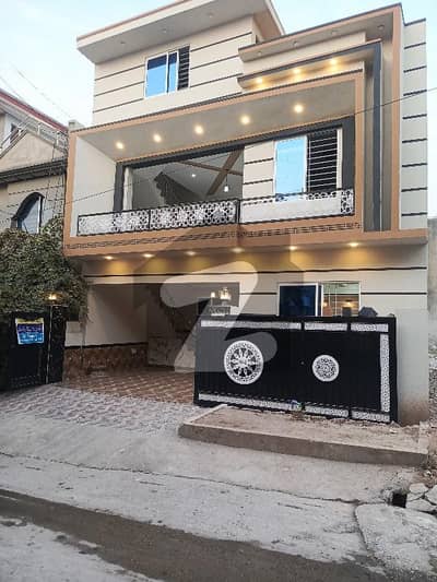 ائیرپورٹ ہاؤسنگ سوسائٹی - سیکٹر 4 ائیرپورٹ ہاؤسنگ سوسائٹی,راولپنڈی میں 4 کمروں کا 6 مرلہ مکان 2.25 کروڑ میں برائے فروخت۔