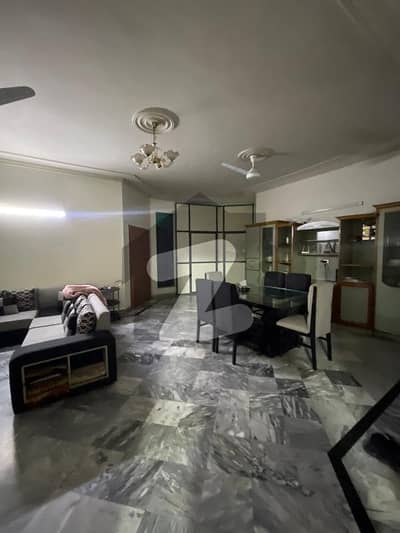 Kanal Outclass 4 Bed Upper Portion Is For Rent In Wapda Town Phase 1