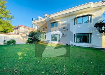 ایف ۔ 8/4 ایف ۔ 8,اسلام آباد میں 5 کمروں کا 1 کنال مکان 7.5 لاکھ میں کرایہ پر دستیاب ہے۔