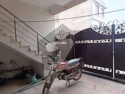 گلریز ہاؤسنگ سکیم راولپنڈی میں 4 کمروں کا 6 مرلہ مکان 1.95 کروڑ میں برائے فروخت۔