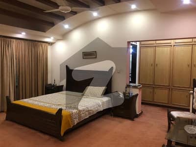 Well Located Portion In Walayat Colony Only For Army Hiring For Rent