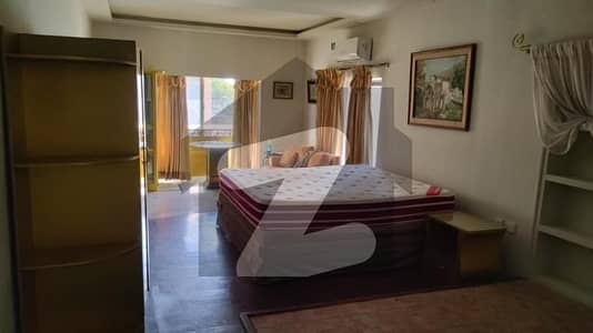 Affordable House Of 444 Square Yards Is Available For rent