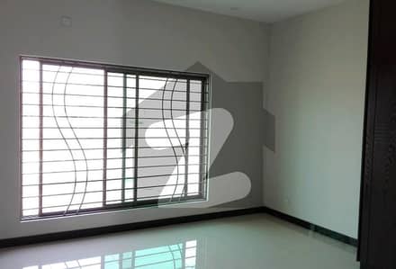 آئی ۔ 8/2 آئی ۔ 8,اسلام آباد میں 5 کمروں کا 1 کنال مکان 22.0 کروڑ میں برائے فروخت۔