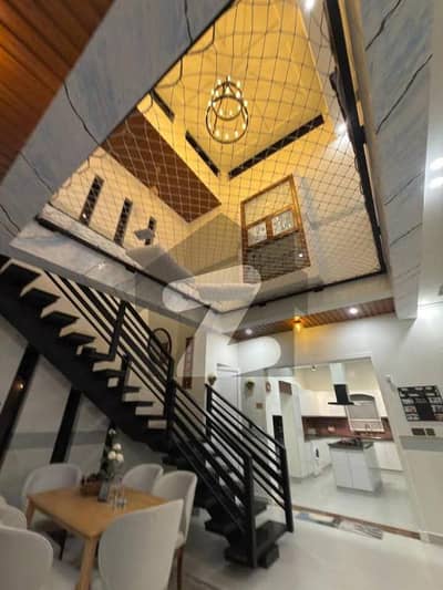 بحریہ ٹاؤن فیز 8 بحریہ ٹاؤن راولپنڈی,راولپنڈی میں 5 کمروں کا 7 مرلہ مکان 2.4 کروڑ میں برائے فروخت۔