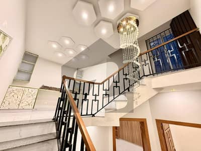 بحریہ ٹاؤن فیز 8 بحریہ ٹاؤن راولپنڈی,راولپنڈی میں 4 کمروں کا 5 مرلہ مکان 2.25 کروڑ میں برائے فروخت۔