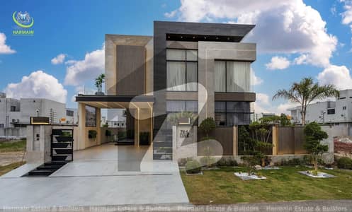 ڈی ایچ اے فیز 7 ڈیفنس (ڈی ایچ اے),لاہور میں 5 کمروں کا 1 کنال مکان 3.1 لاکھ میں کرایہ پر دستیاب ہے۔