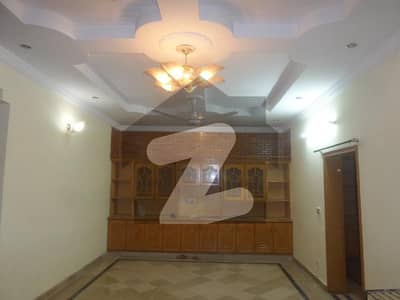 Upper Portion Sized 14 Marla Available In I-8/3