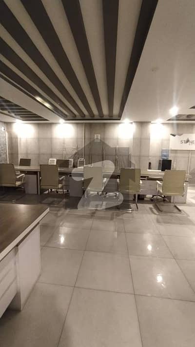 F. 6 MARKAZ EXECTIVE SEPARATE UNIT 2450 SQ. FEET BEST LOCATION REASONABLE RENT
