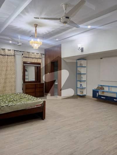 Spacious Upper Portion Is Available For rent In Ideal Location Of I-8/2