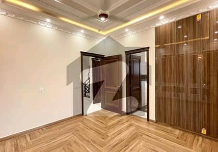 House Of 5 Marla In DHA 9 Town For sale