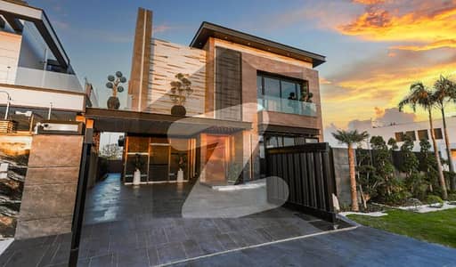 1 Kanal Top Quality Build Luxurious Beautiful Modern Design Villa With Basement For Sale In DHA Lahore Phase 6 Prime Location