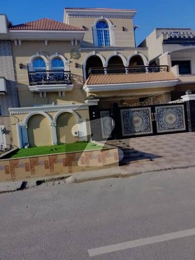 House For Sale B17 Block B Size 35*70