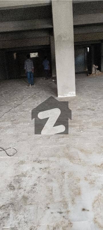 Beautiful Location First Floor 3600 Sq Feet