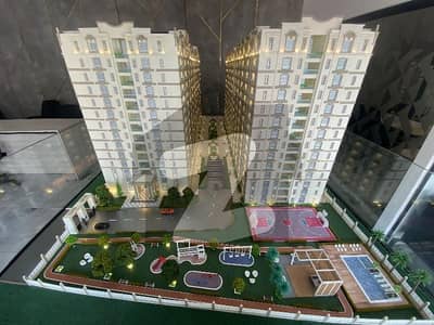 جناح ایونیو کراچی میں 3 کمروں کا 8 مرلہ فلیٹ 1.85 کروڑ میں برائے فروخت۔