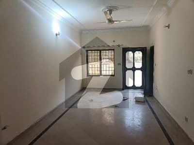 جی ۔ 15 اسلام آباد میں 2 کمروں کا 8 مرلہ زیریں پورشن 42.0 ہزار میں کرایہ پر دستیاب ہے۔